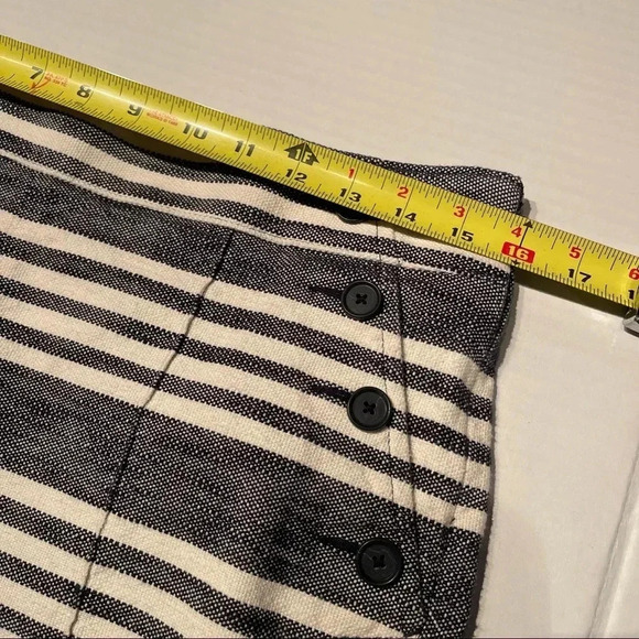 Ann Taylor The Riviera Short Size 4 - Picture 12 of 14